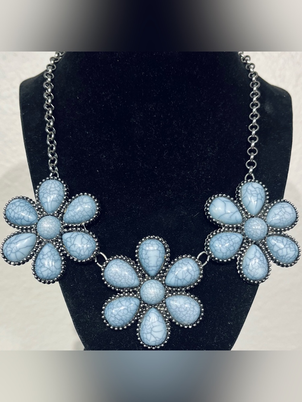 Charming Charlie Blue Floral Statement Necklace